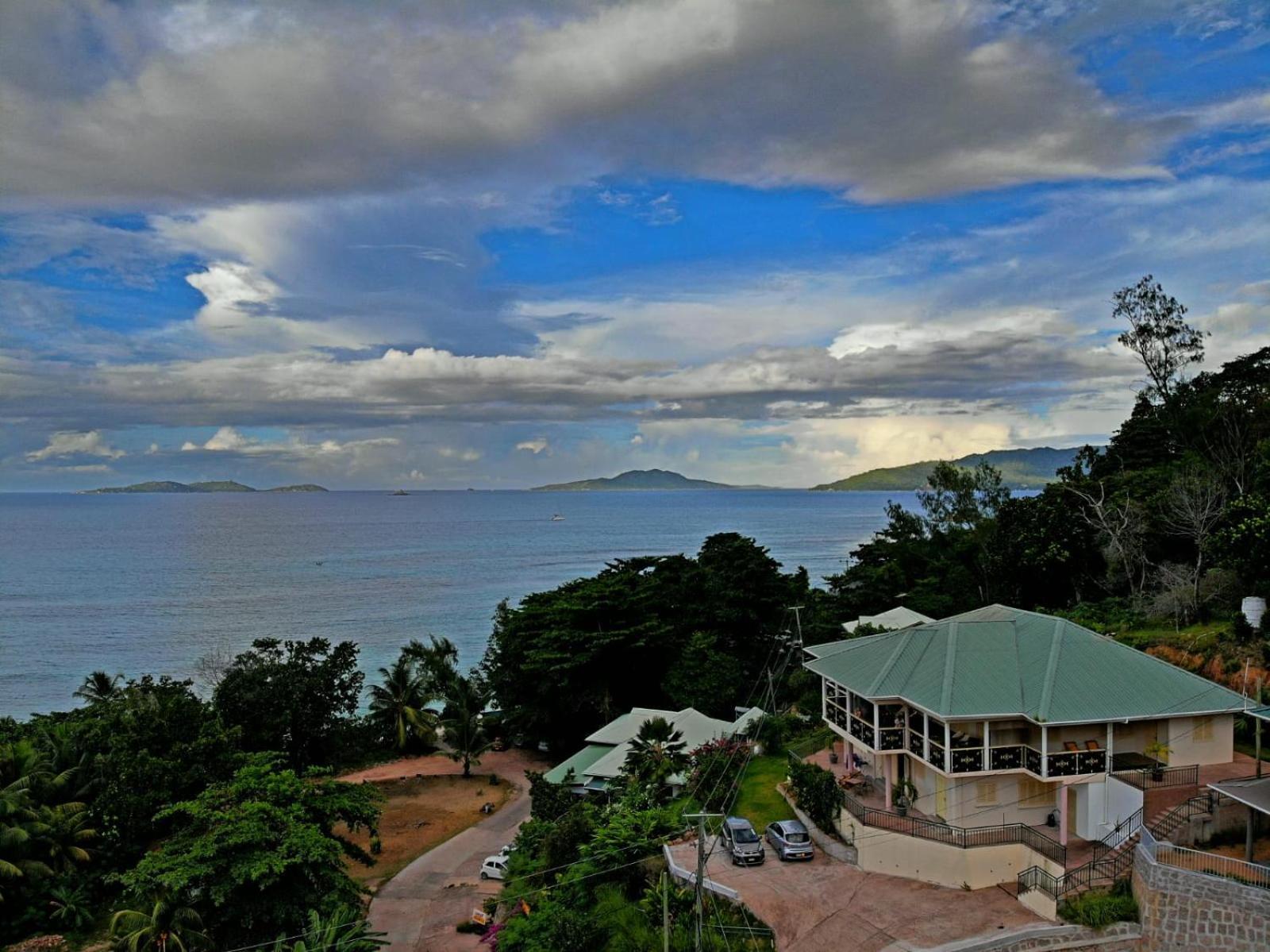 Summer Self Catering Baie Sainte Anne Esterno foto