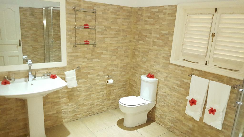 Summer Self Catering Baie Sainte Anne Esterno foto