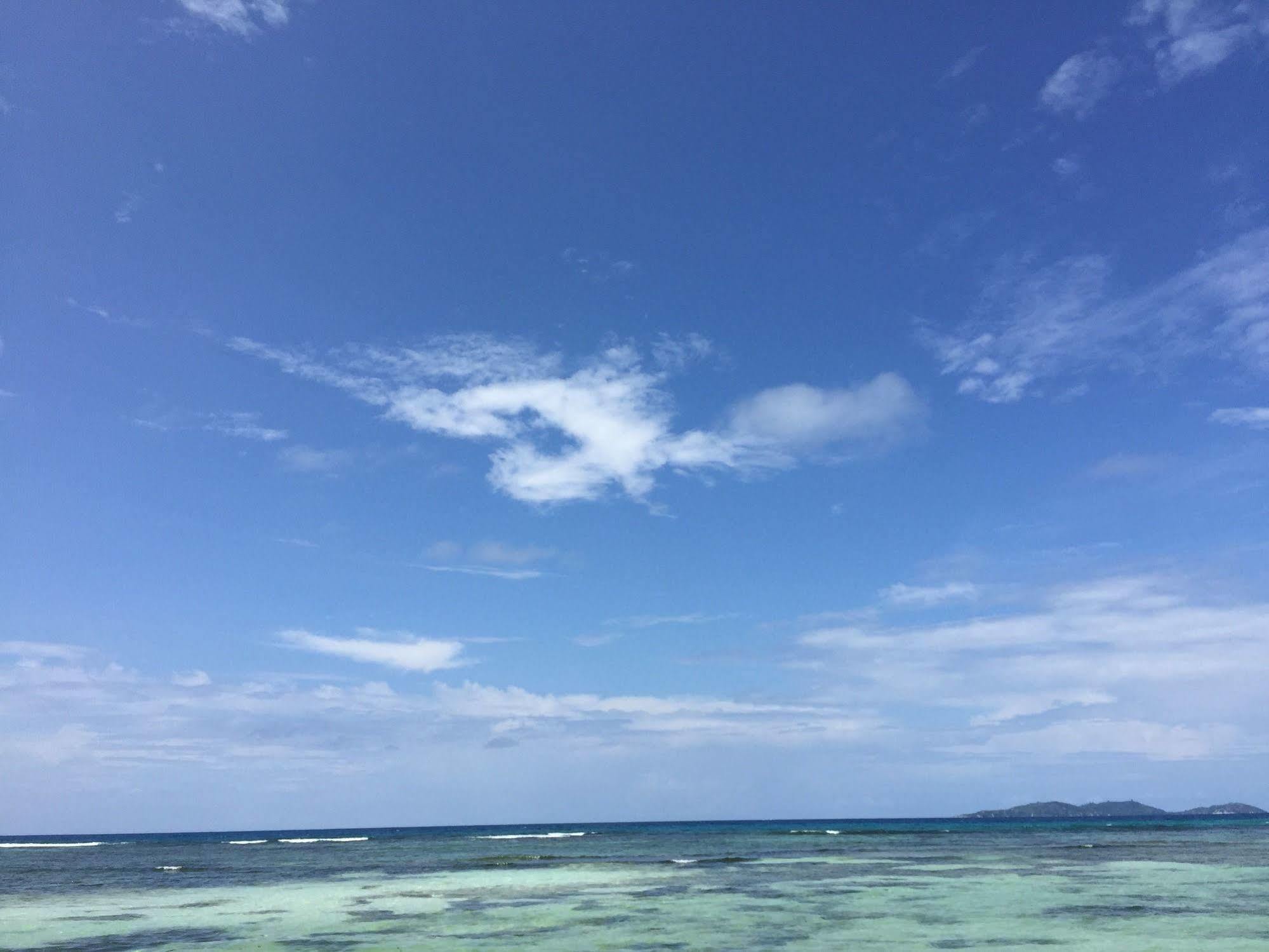 Summer Self Catering Baie Sainte Anne Esterno foto