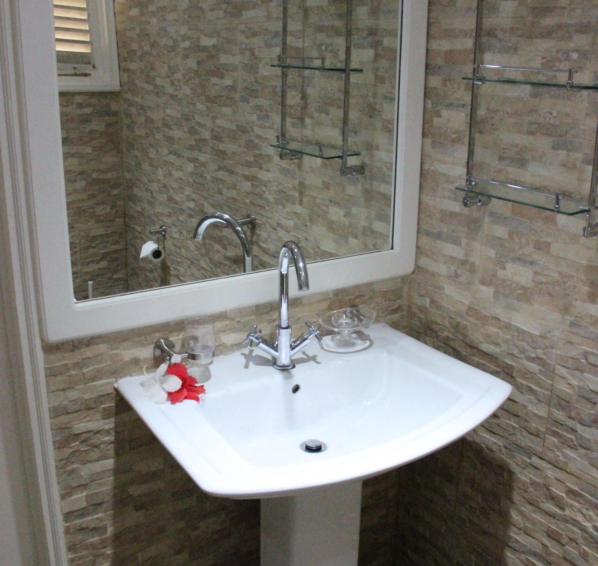 Summer Self Catering Baie Sainte Anne Esterno foto